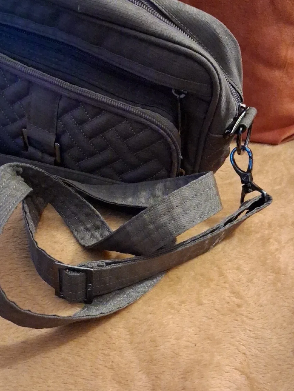 lug Quilted Belt Bag in Gray